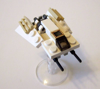 Illustration for article titled Using Hundreds of LEGO Star Wars Mini-Spaceships to Create Huge Battles